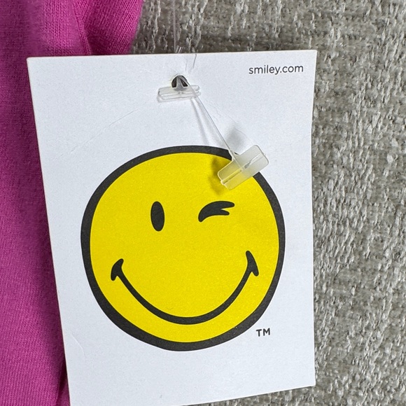 Smiley World Be Bold Pink Bear Graphic Tee XL/18 - Picture 7 of 9